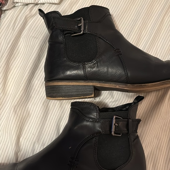 Rampage Booties - Picture 6 of 6